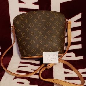 ❤❤SOLD ON FB❤❤Louis Vuitton sling Monogram drout